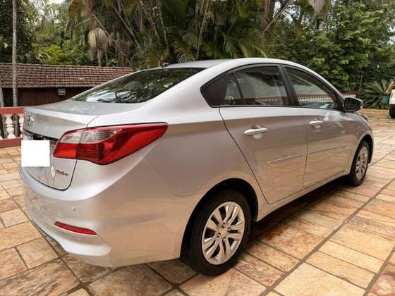 Carro 1.0 COMFORT PLUS 12V TURBO FLEX 4P MANUAL
