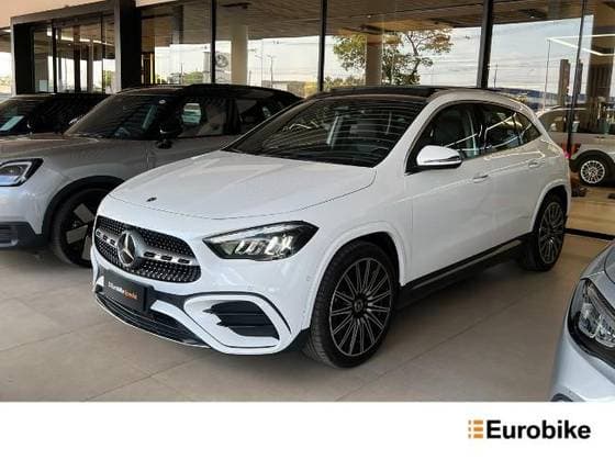 Carro 1.3 MHEV AMG LINE 7G-DCT