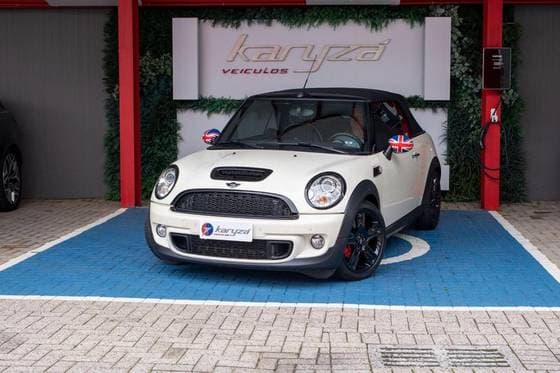 Carro 1.6 S CABRIO 16V TURBO GASOLINA 2P AUTOMÁTICO