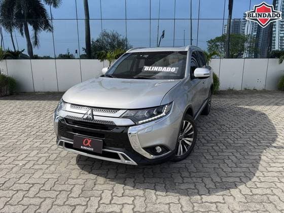 Carro 2.2 MIVEC DI-D DIESEL HPE-S AWD AUTOMÁTICO
