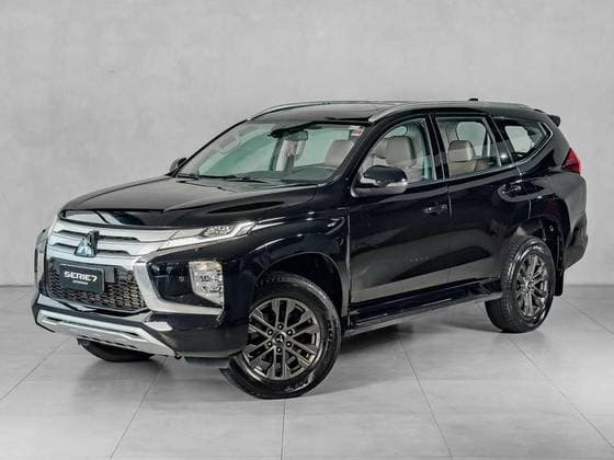 Carro 2.4 16V MIVEC TURBO DIESEL HPE AWD AUTOMÁTICO