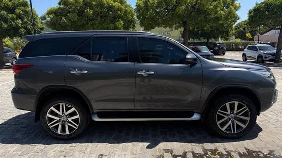 Carro 2.8 SRX 4X4 7 LUGARES 16V TURBO INTERCOOLER DIESEL 4P AUTOMÁTICO