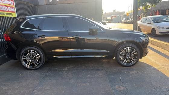 Carro 2.0 D5 DIESEL MOMENTUM AWD GEARTRONIC