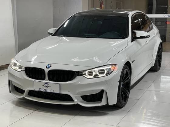 Carro 3.0 I6 GASOLINA SEDAN AUTOMÁTICO