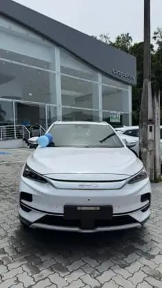 Carro ELÉTRICO AWD