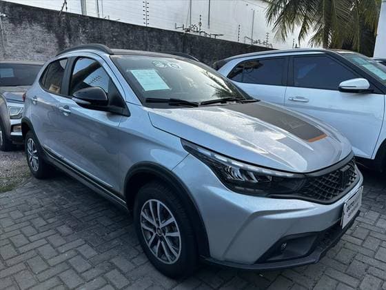 Carro 1.3 FIREFLY FLEX TREKKING CVT