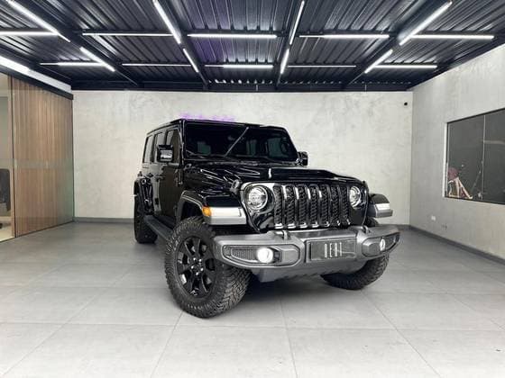 Carro 2.0 TURBO GASOLINA SAHARA 4P 4X4 AT8