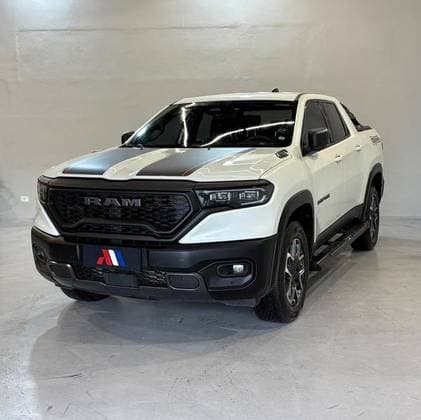 Carro 2.0 TURBO DIESEL REBEL 4X4 AUTOMÁTICO