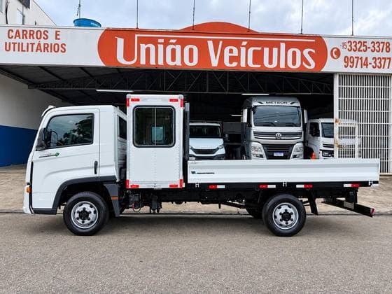 Carro 2.8 TURBO DIESEL CHASSI 4X2 MANUAL