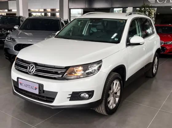 Carro 2.0 TSI 16V TURBO GASOLINA 4P TIPTRONIC