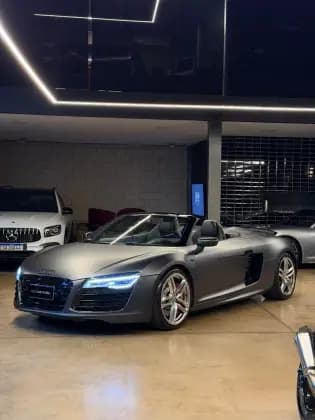 Carro 5.2 FSI QUATTRO SPYDER V10 40V GASOLINA 2P S TRONIC