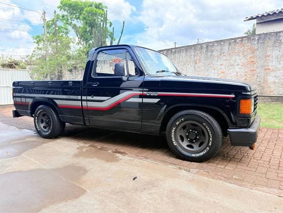 Carro 4.1 CUSTOM S CS 8V GASOLINA 2P MANUAL