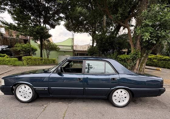 Carro 4.1 DIPLOMATA SE 12V GASOLINA 4P MANUAL