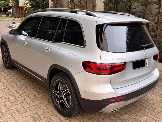 Carro 1.3 CGI GASOLINA PROGRESSIVE 7G-DCT