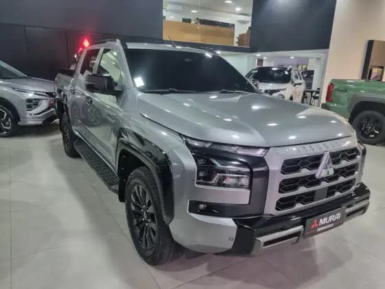 Carro 2.4 BITURBO DIESEL CD KATANA 4X4 AUTOMÁTICO