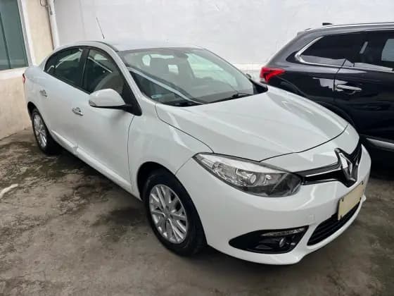Carro 2.0 DYNAMIQUE PLUS 16V FLEX 4P AUTOMÁTICO