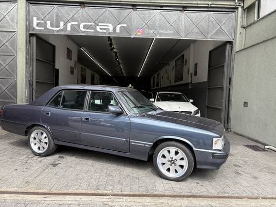 Carro 4.1 DIPLOMATA SE 12V GASOLINA 4P MANUAL