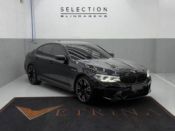 Carro 4.4 V8 TWIN POWER M XDRIVE STEPTRONIC