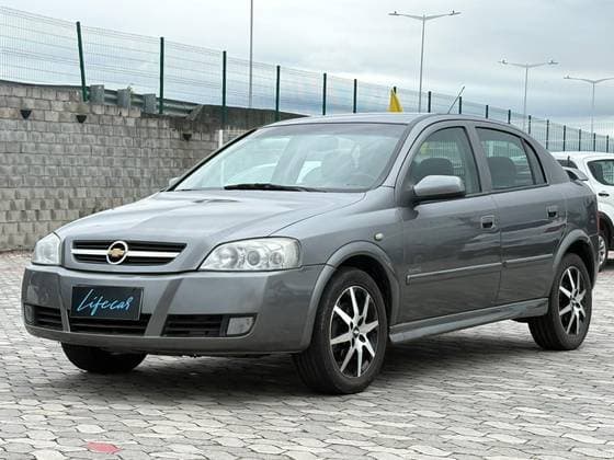 Carro 2.0 MPFI ADVANTAGE 8V FLEX 4P MANUAL