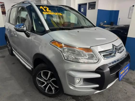 Carro 1.6 EXCLUSIVE 16V FLEX 4P MANUAL