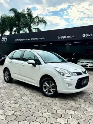Carro 1.2 PURE TECH FLEX TENDANCE MANUAL