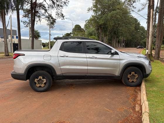 Carro 2.0 16V TURBO DIESEL FREEDOM 4WD AT9
