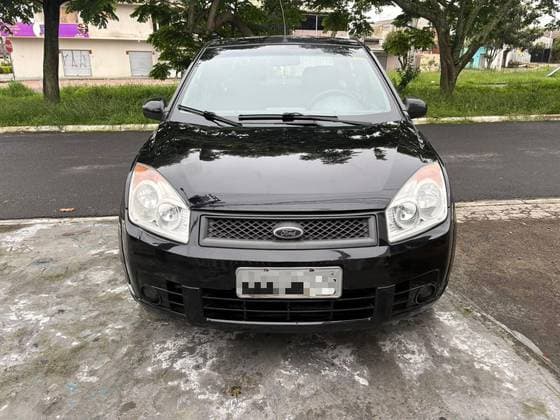 Carro 1.6 MPI CLASS SEDAN 8V FLEX 4P MANUAL