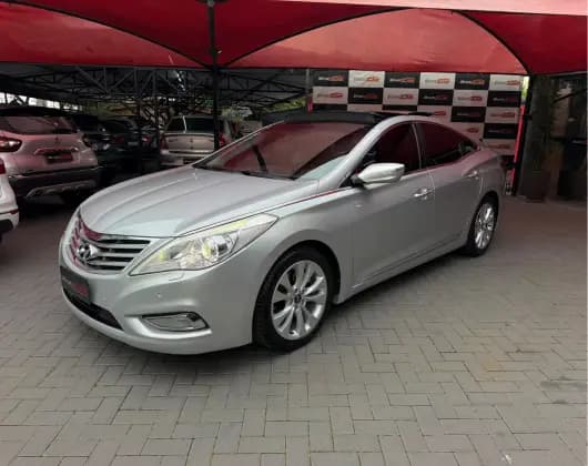 Carro 3.0 MPFI GLS V6 24V GASOLINA 4P AUTOMÁTICO