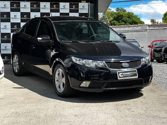 Carro 1.6 E.222 SEDAN 16V GASOLINA 4P AUTOMÁTICO