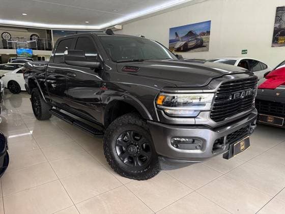 Carro 6.7 I6 TURBO DIESEL LARAMIE CD 4X4 AUTOMÁTICO