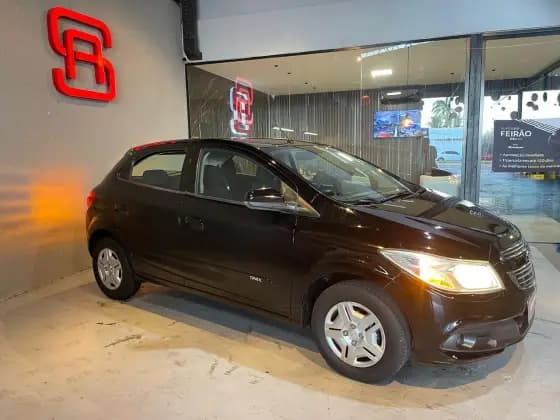 Carro 1.0 MPFI LT 8V FLEX 4P MANUAL