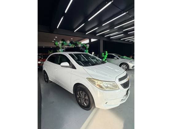 Carro 1.0 MPFI LS 8V FLEX 4P MANUAL