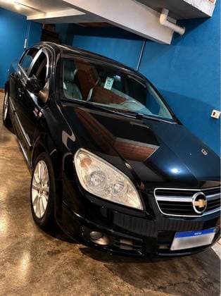 Carro 2.4 MPFI ELITE 16V FLEX 4P AUTOMÁTICO