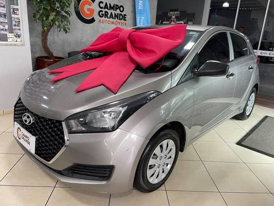 Carro 1.0 UNIQUE 12V FLEX 4P MANUAL