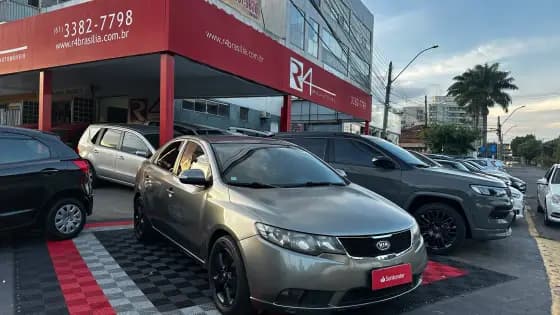 Carro 1.6 EX2 SEDAN 16V GASOLINA 4P AUTOMÁTICO