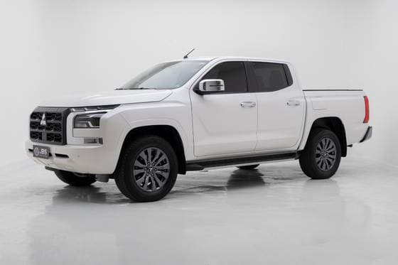 Carro 2.4 BITURBO DIESEL CD HPE-S 4X4 AUTOMÁTICO