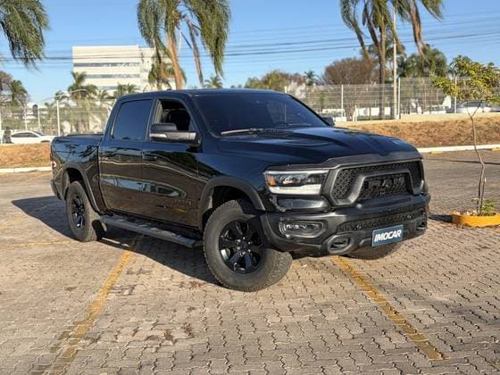 Carro 5.7 V8 GASOLINA REBEL CD 4X4 AUTOMÁTICO