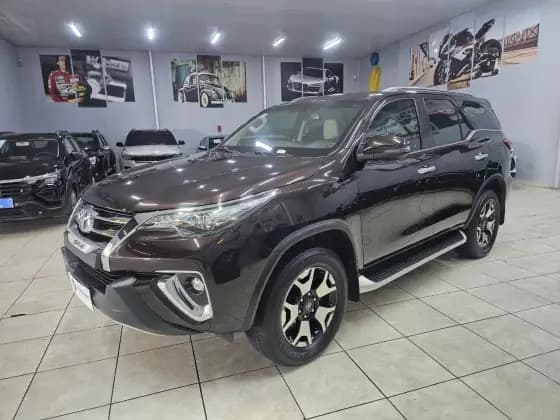 Carro 2.8 SRX DIAMOND 4X4 7 LUGARES 16V TURBO INTERCOOLER DIESEL 4P AUTOMÁTICO