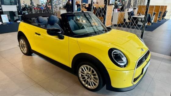 Carro 2.0 16V TWINPOWER GASOLINA S CABRIO STEPTRONIC