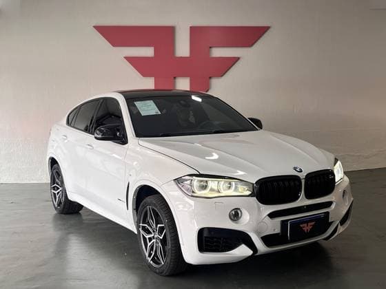 Carro 4.4 M SPORT 4X4 COUPÉ V8 32V BI-TURBO GASOLINA 4P AUTOMÁTICO