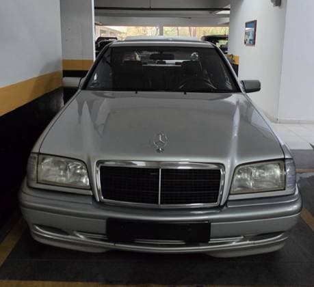 Carro 1.8 CLASSIC PLUS GASOLINA 4P AUTOMÁTICO