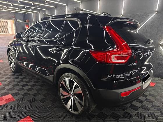 Carro P8 RECHARGE ELECTRIC BEV PURE AWD