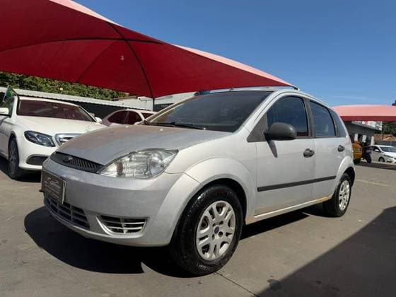 Carro 1.0 MPI STREET 8V GASOLINA 4P MANUAL