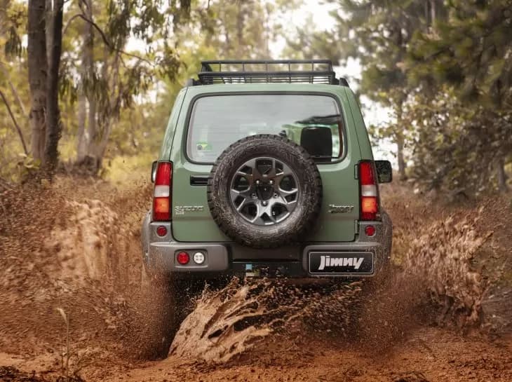 Três carros com dimensões ideais para off-road