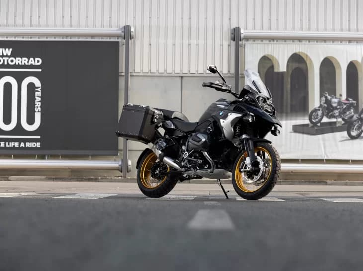 BMW motos abre o ano com descontos especiais