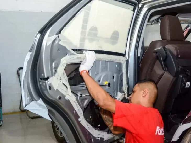 É possível retirar a blindagem de um carro?