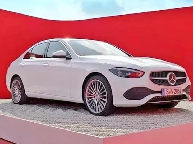 Vazam imagens do novo Mercedes Classe C