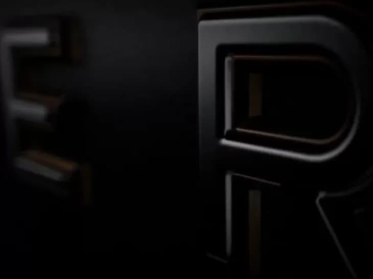 Teaser dá pistas de como será o Jeep de 7 lugares