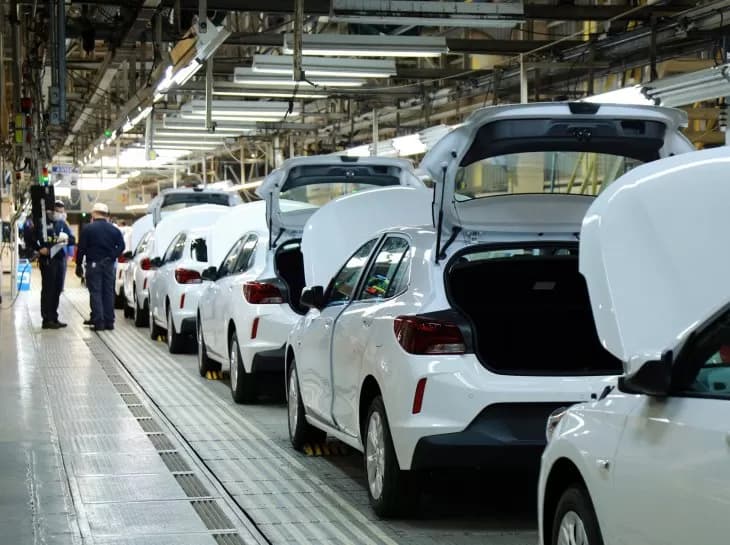GM dobra produção nacional de Onix e Tracker
