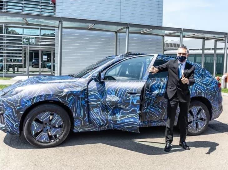 SUV Maserati Grecale aparece em novembro em Milão